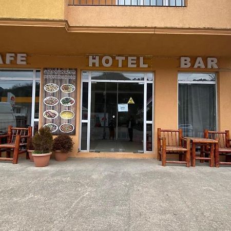 巴统 Zuma酒店 外观 照片